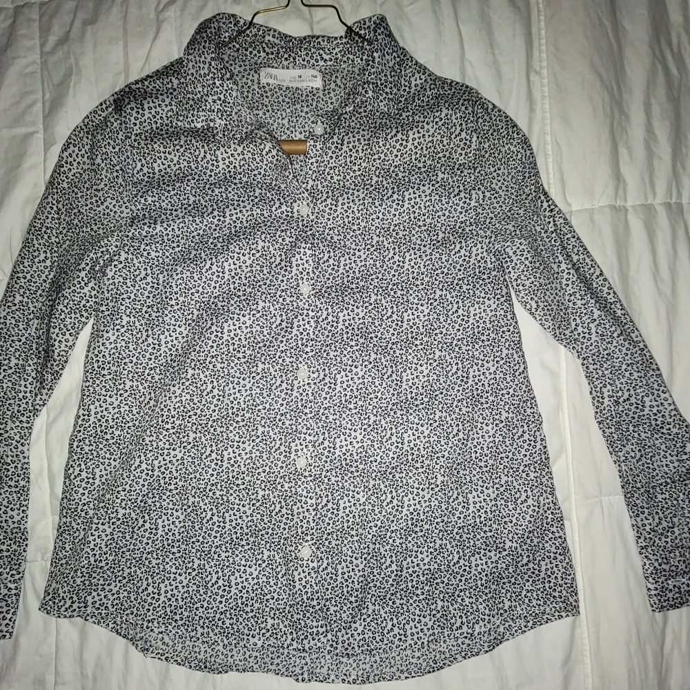 ZARA Kids Girls size 10 leopard button down
